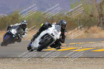 media/Sep-10-2022-SoCal Trackdays (Sat) [[a5bf35bb4a]]/Turn 6 (1140am)/